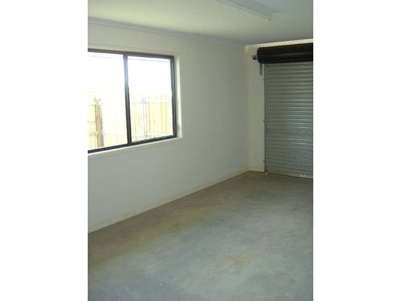 3 Kirton Road, Point Vernon QLD 4655