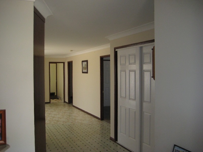 42 Kathleen Crescent, Wondunna QLD 4655