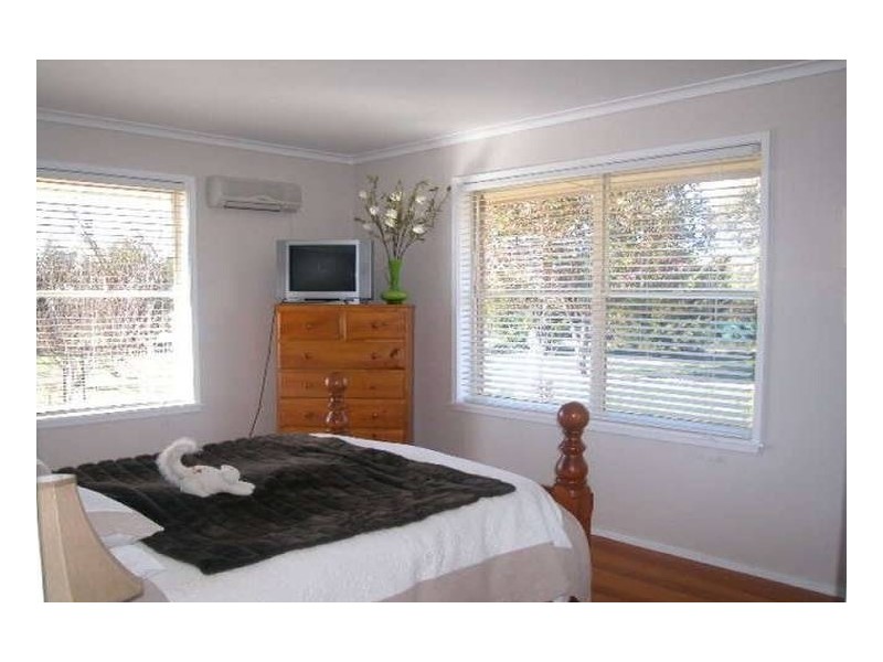 Whorouly South VIC 3735