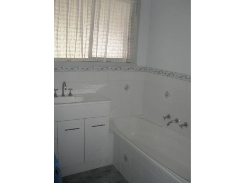 10 Inchbold Street, Wangaratta VIC 3677