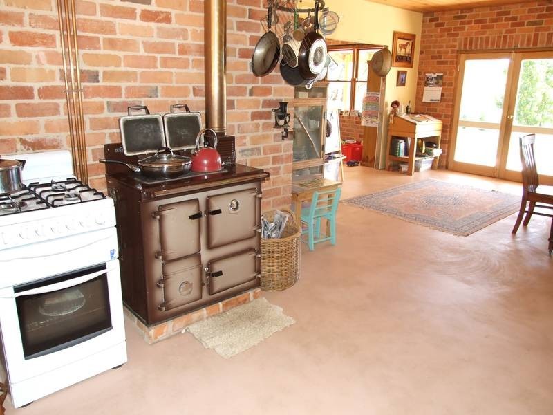 Greta South VIC 3675