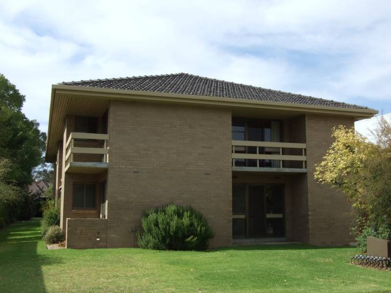 32 OVENS STREET, Wangaratta VIC 3677