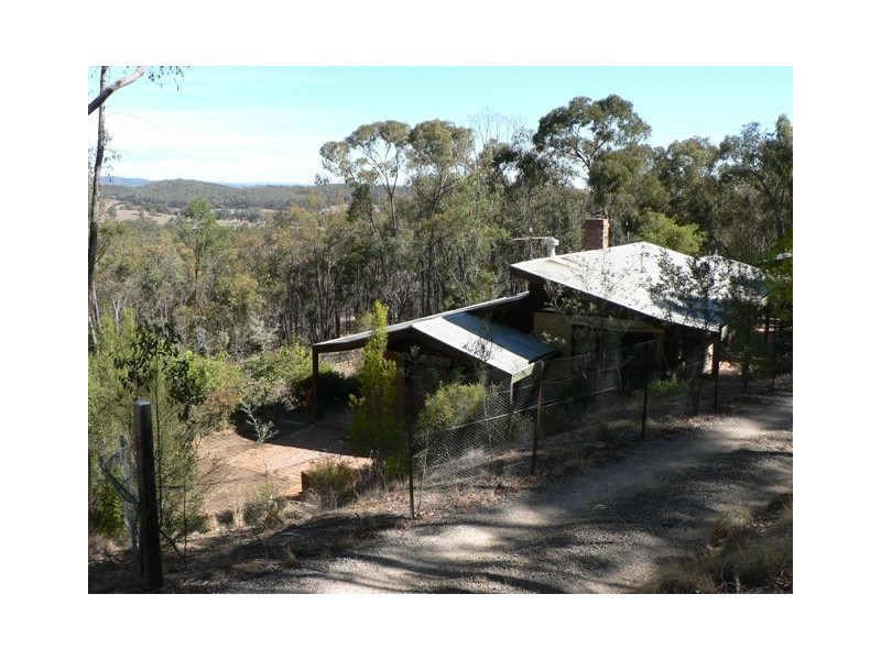 225 Yarrabee Road, Markwood VIC 3678