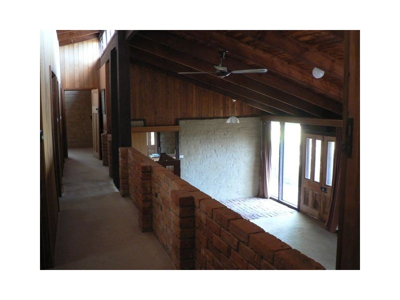 225 Yarrabee Road, Markwood VIC 3678