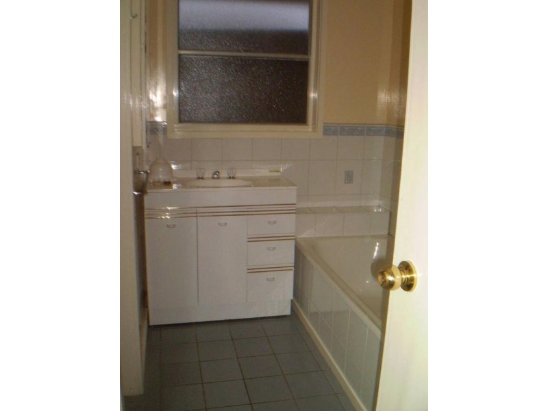 15 Inchbold Street, Wangaratta VIC 3677