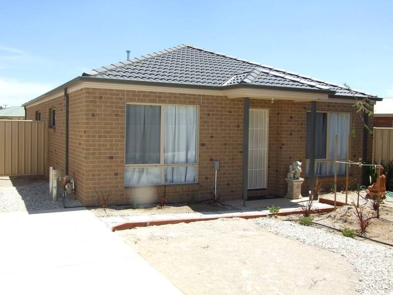 2/15 Puglisi Court, Wangaratta VIC 3677