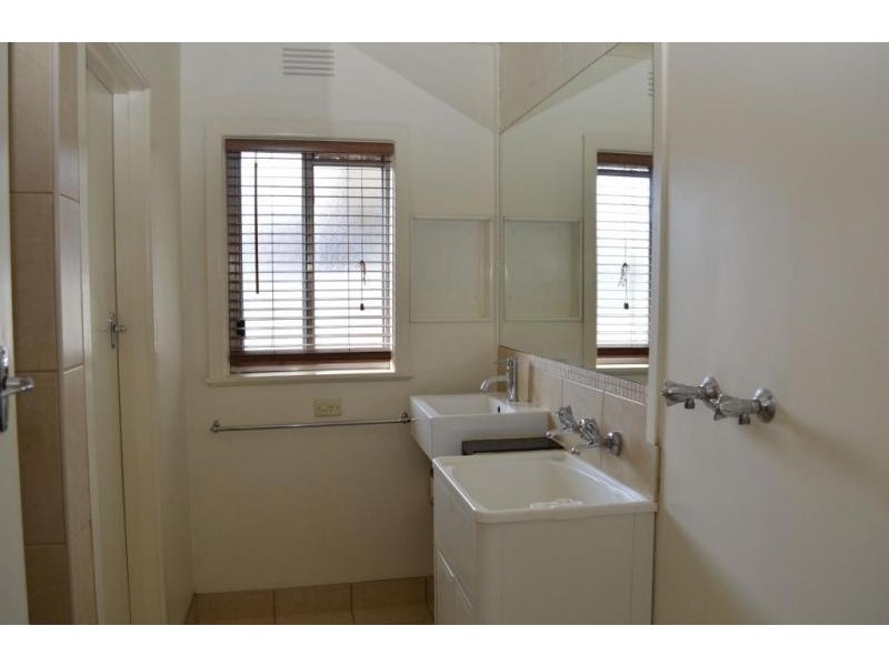 2/3 Sadler Street, Wangaratta VIC 3677