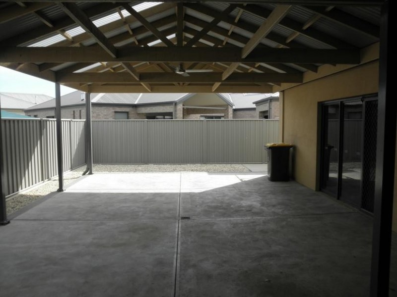 43 Cambridge Drive, Wangaratta VIC 3677