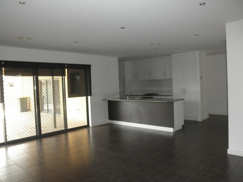 43 Cambridge Drive, Wangaratta VIC 3677