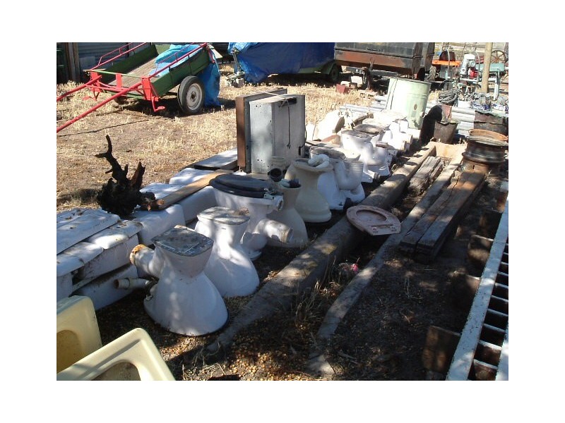 246 OLD HUME HIGHWAY, Glenrowan VIC 3675