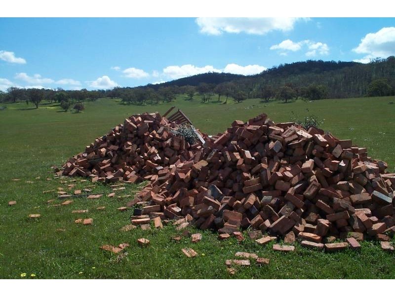 246 OLD HUME HIGHWAY, Glenrowan VIC 3675