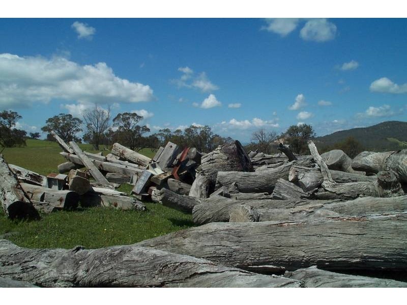 246 OLD HUME HIGHWAY, Glenrowan VIC 3675