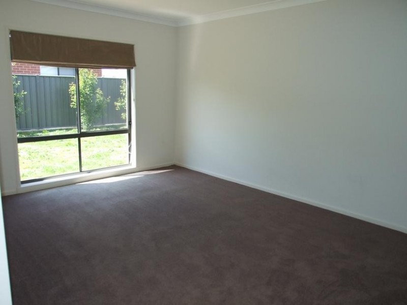 11 Logan Drive, Wangaratta VIC 3677