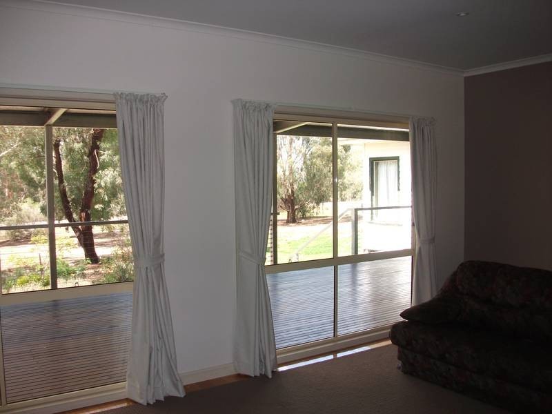 8 Blackboy Lane, Glenrowan VIC 3675