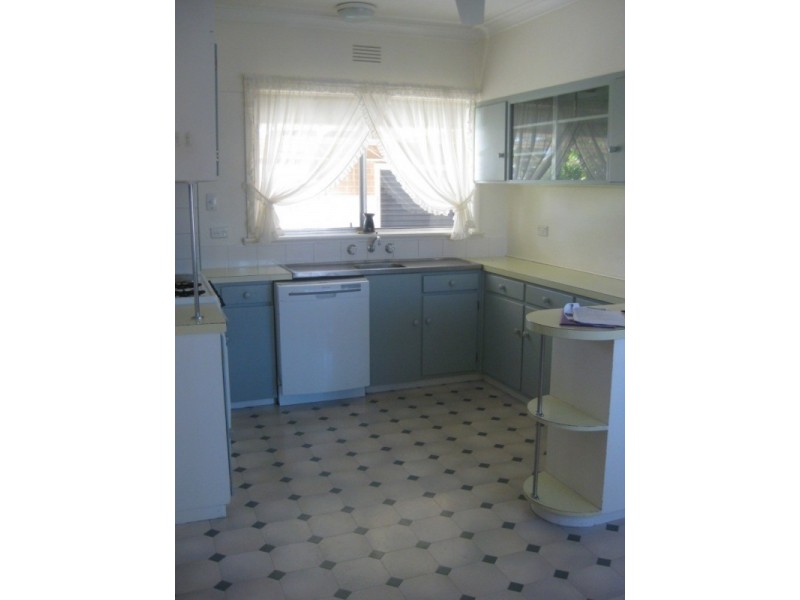 18 Howell Street, Wangaratta VIC 3677