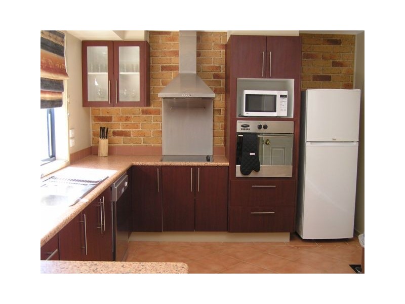 1/70 Johnson Street, Oxley VIC 3678