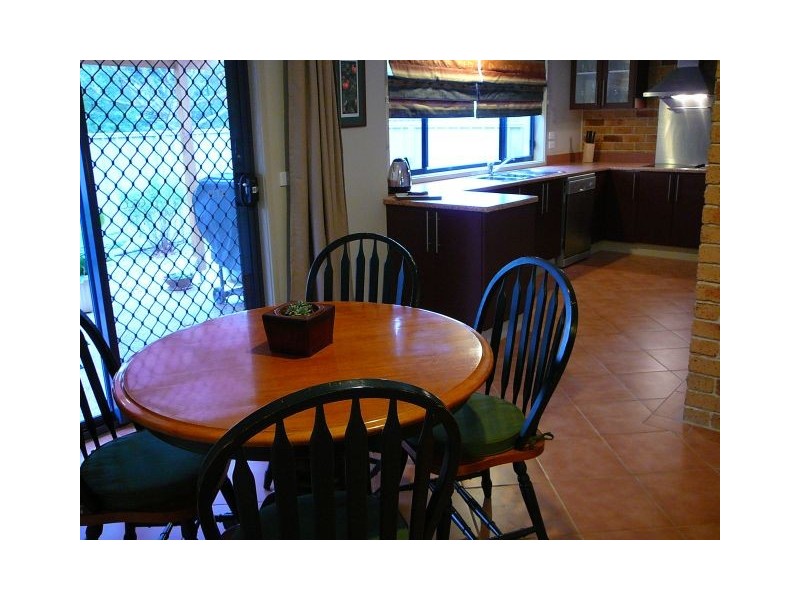 1/70 Johnson Street, Oxley VIC 3678