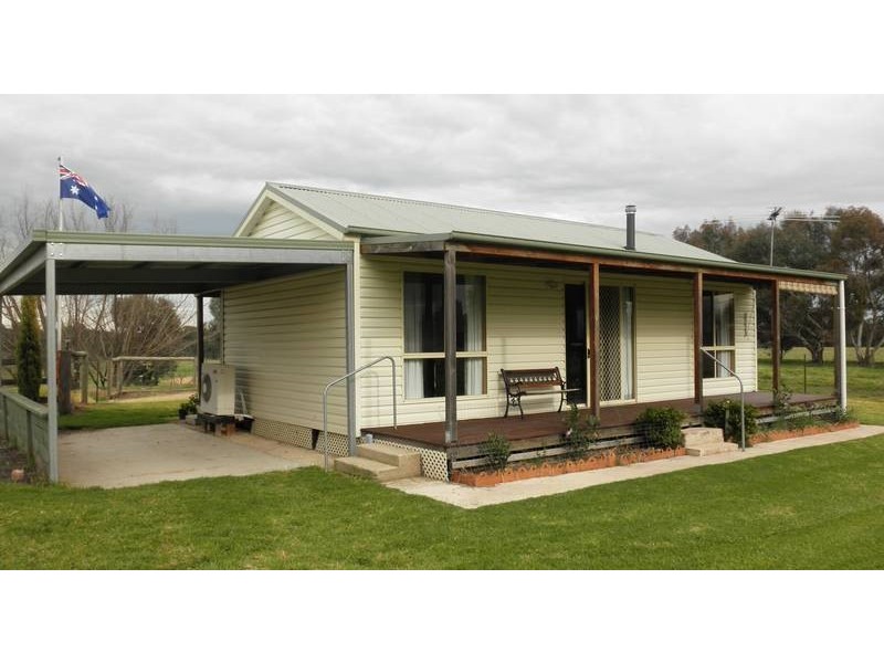 201 Boorhaman Road, Dockers Plains VIC 3678