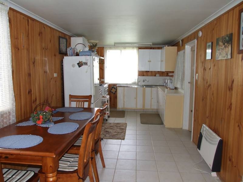 Everton Upper VIC 3678