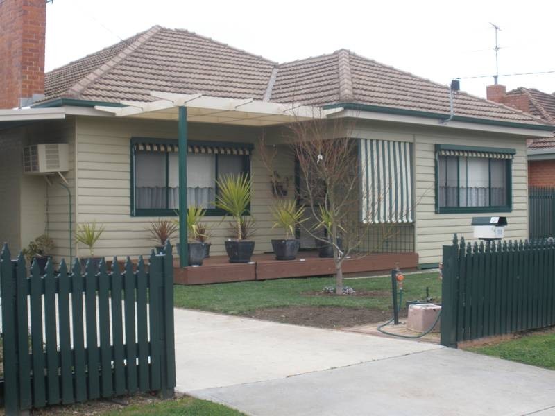 11 OMeara Avenue, Wangaratta VIC 3677