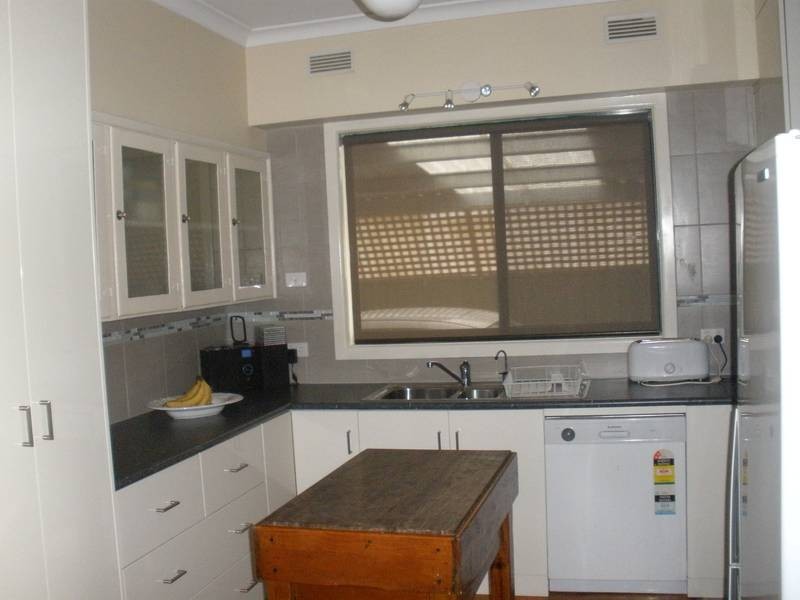 11 OMeara Avenue, Wangaratta VIC 3677