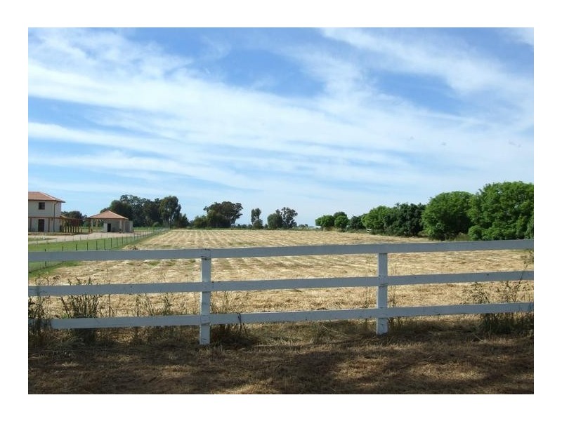 Waldara VIC 3678