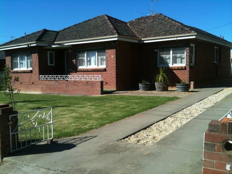 6 Kanana Crescent, Wangaratta VIC 3677