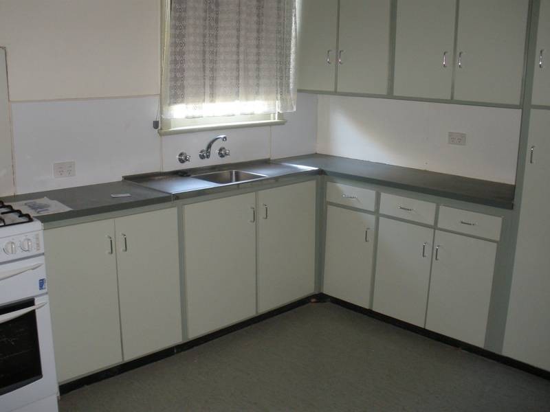 24 Manley Crescent, Wangaratta VIC 3677