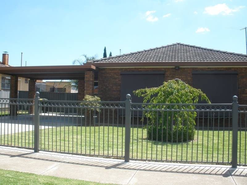 11 Leishman Street, Wangaratta VIC 3677