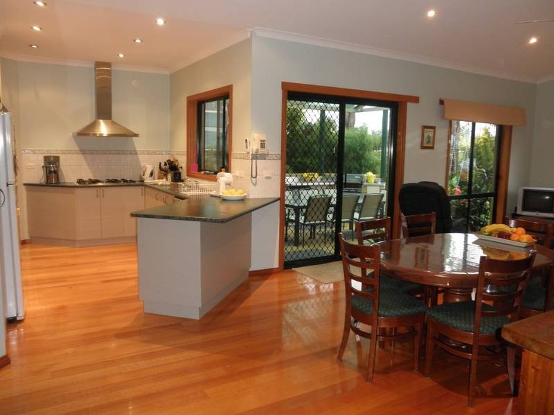 5 Milnes Creek Drive, Wangaratta VIC 3677