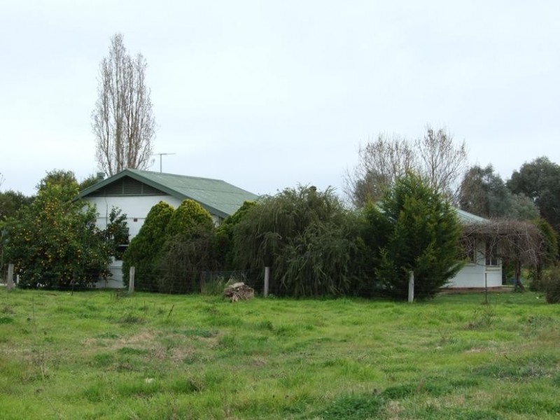 Oxley VIC 3678