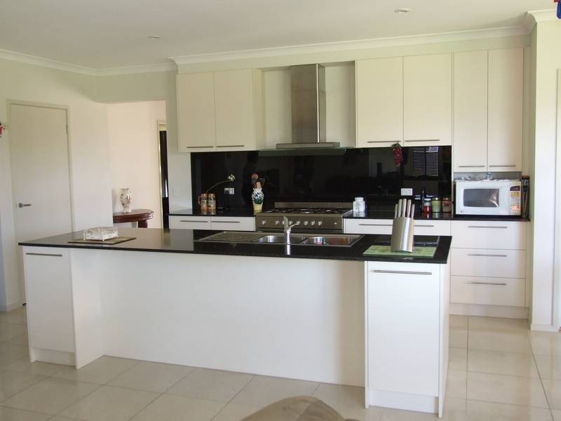 24 Monash Drive, Wangaratta VIC 3677