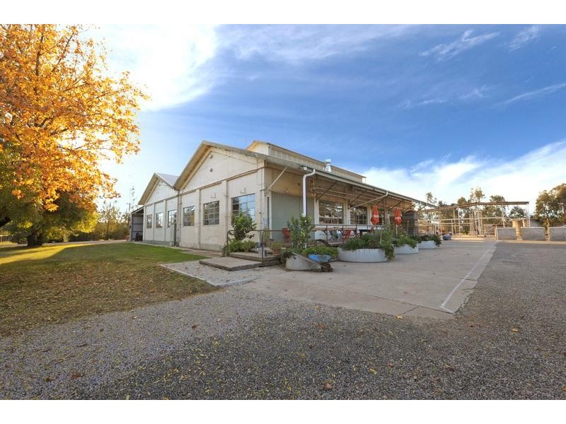 107 Meadow Creek Road, Moyhu VIC 3732