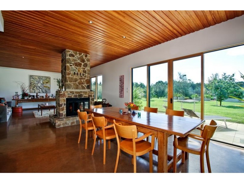 108 MEADOW CREEK ROAD, Moyhu VIC 3732