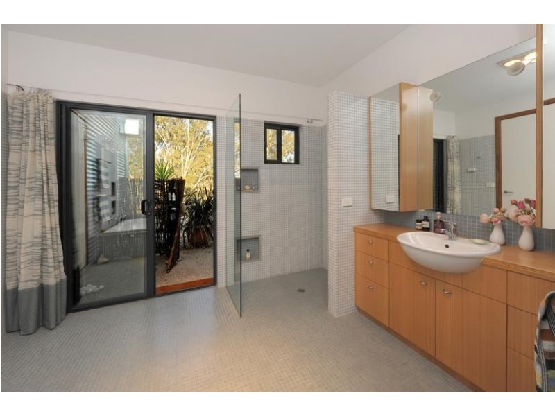 108 MEADOW CREEK ROAD, Moyhu VIC 3732