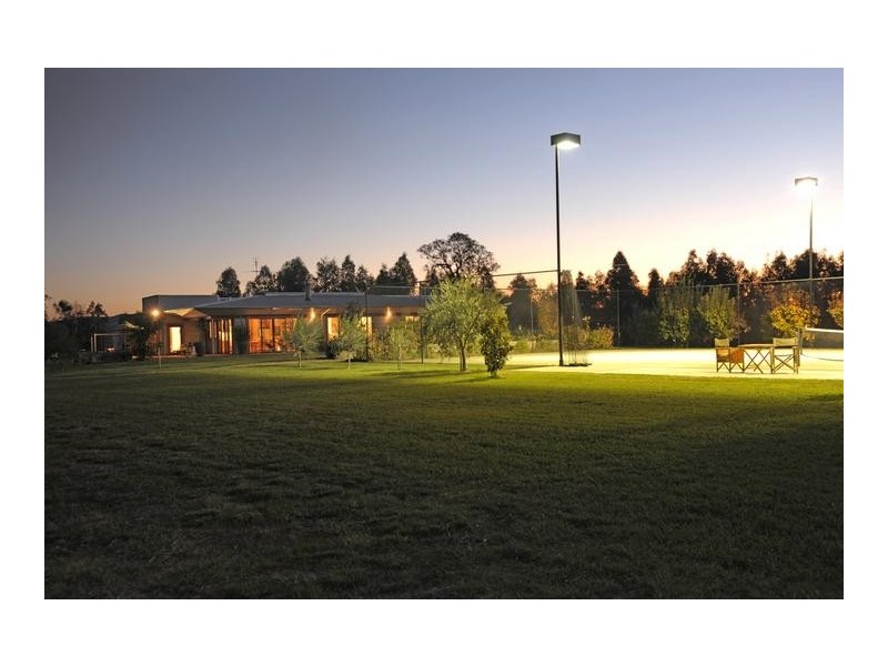 108 MEADOW CREEK ROAD, Moyhu VIC 3732