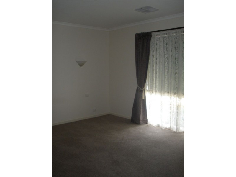 16 Waratah Drive, Wangaratta VIC 3677