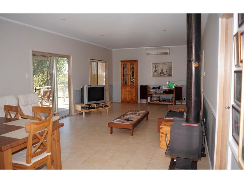 Greta South VIC 3675