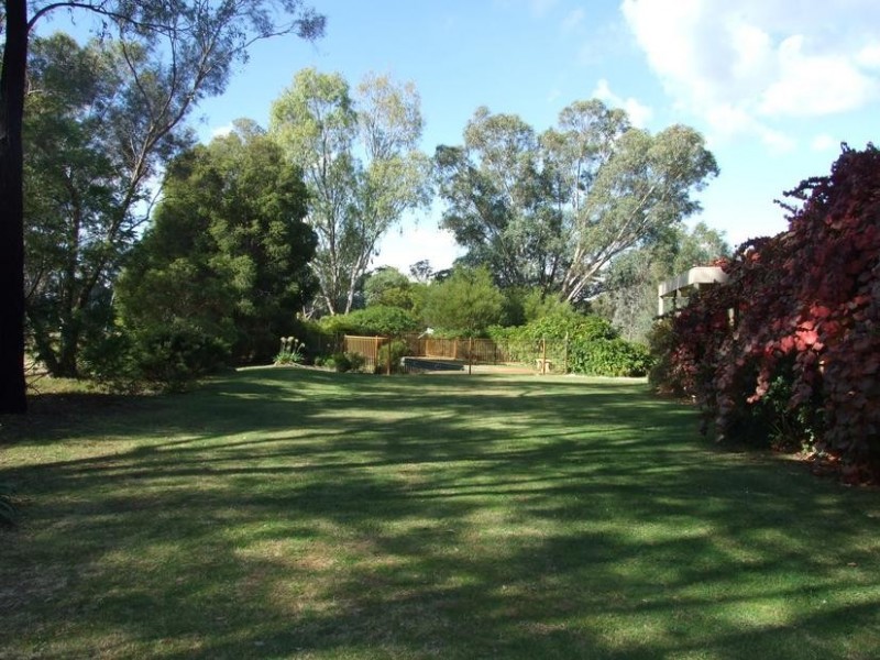 84 Kensington Drive, Killawarra VIC 3678