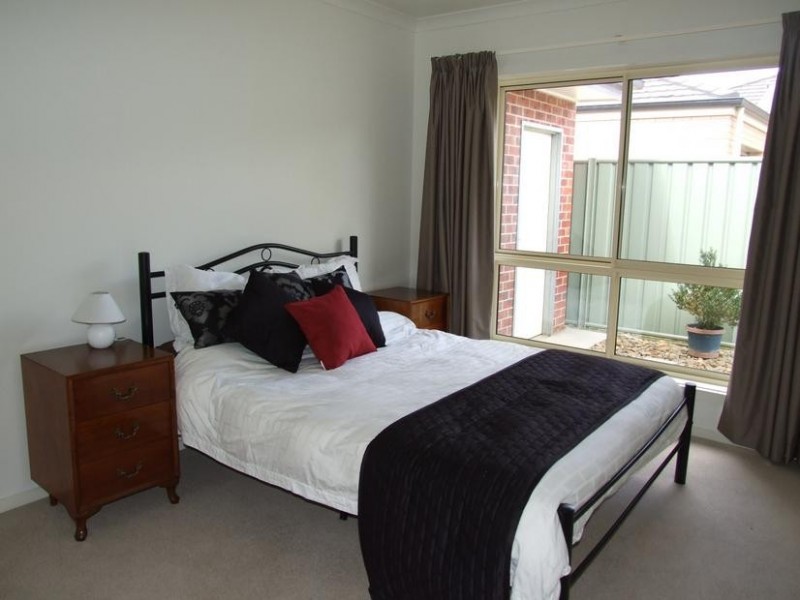 14 Milnes Creek Drive, Wangaratta VIC 3677