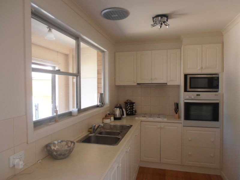 17 Bindall Avenue, Wangaratta VIC 3677