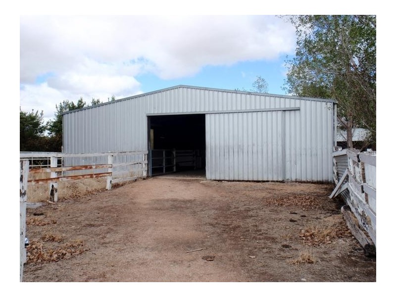 1051 Warby Range Road, Wangaratta South VIC 3678