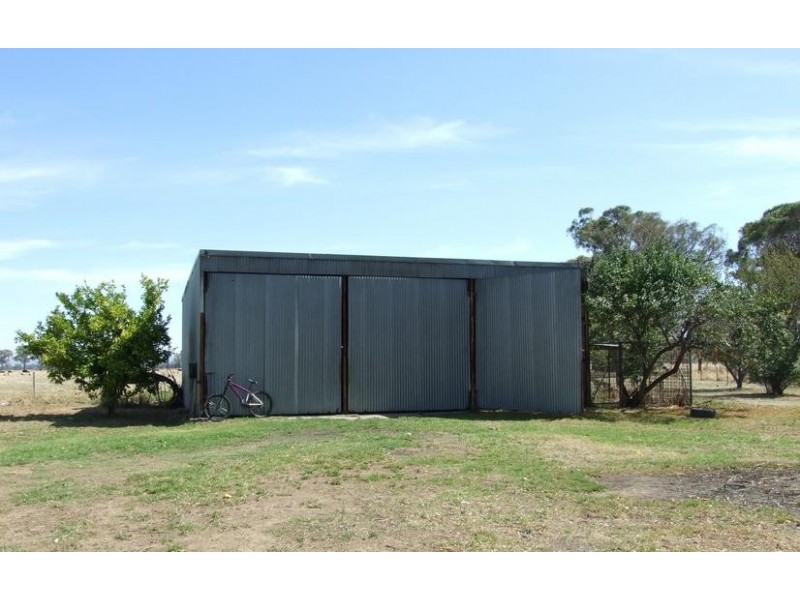 Londrigan VIC 3678