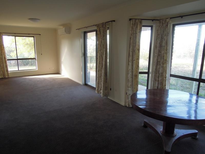 Everton Upper VIC 3678