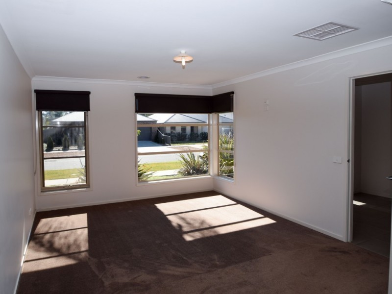 29 Logan Drive, Wangaratta VIC 3677