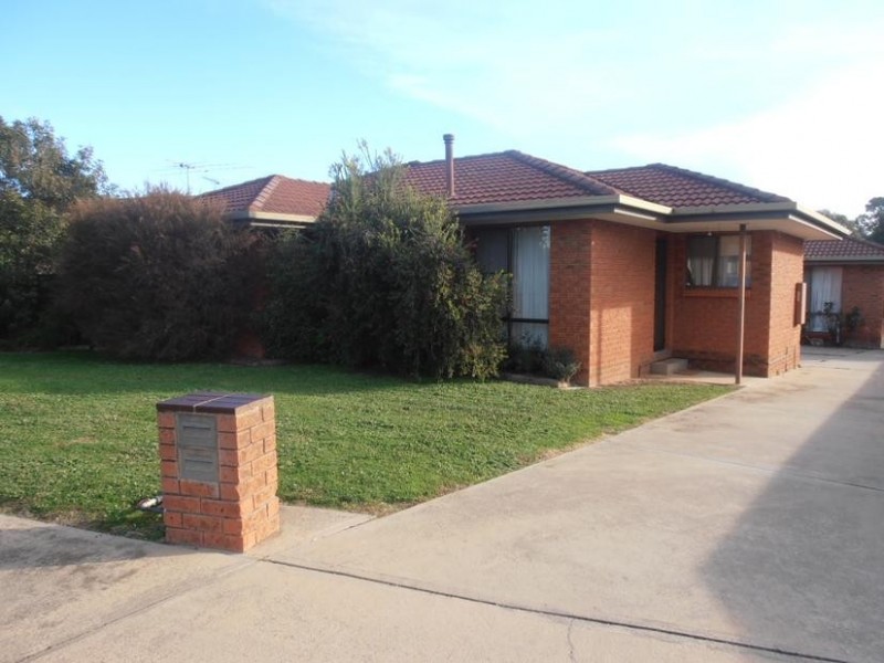 1/9 Caraselle Avenue, Wangaratta VIC 3677