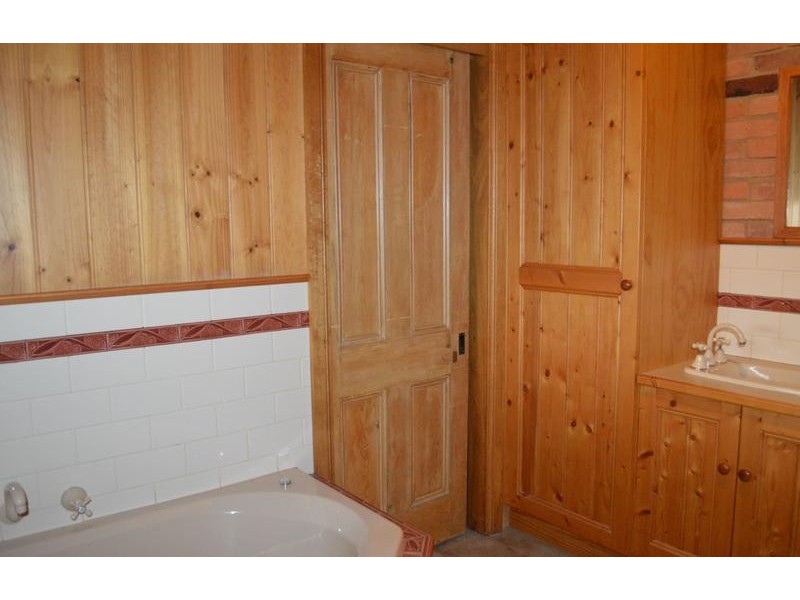 20,20a,20b Chisholm Street, Wangaratta VIC 3677