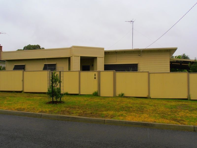 11 Orkney Street, Wangaratta VIC 3677