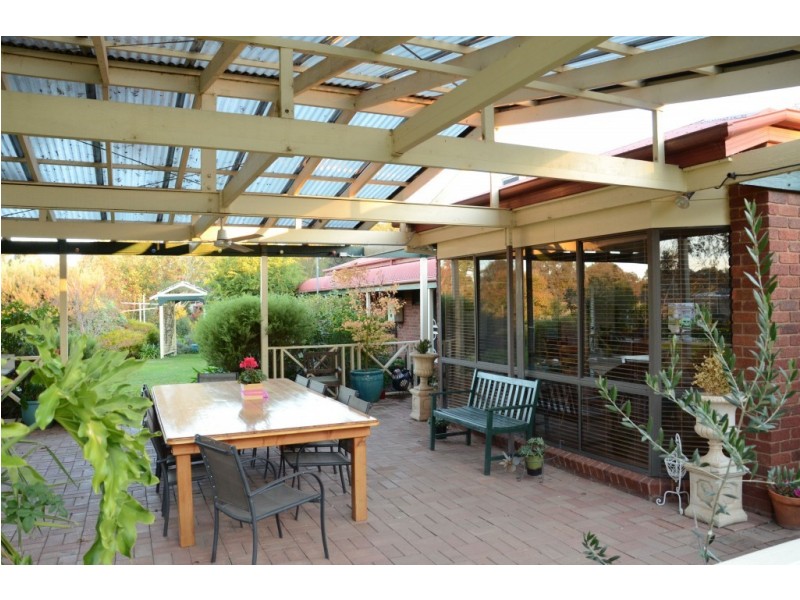 2 Browning Road, Killawarra VIC 3678