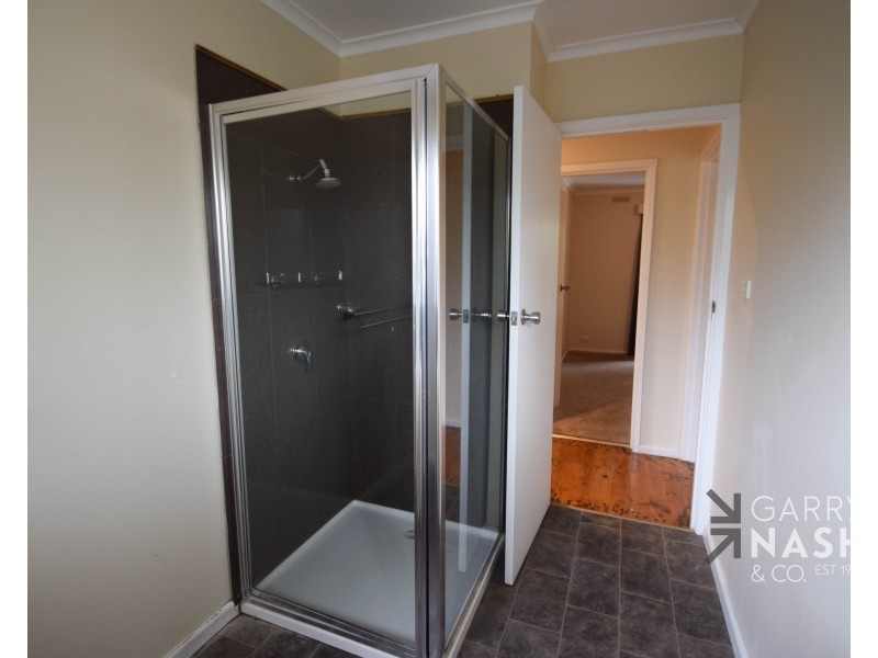 17 Rangeview Ave, Wangaratta VIC 3677